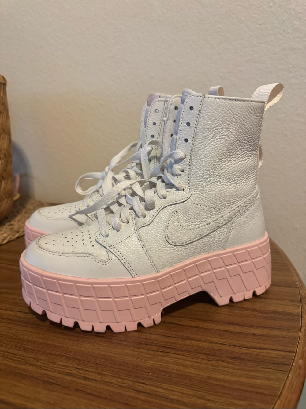 Nike Jordan 1 High Brooklyn Sail Legend Pink (Women's)